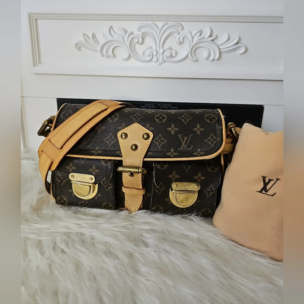 🔥🔥Good Condition 🔥 Authentic Louis Vuitton hudson pm - Picture 1 of 17